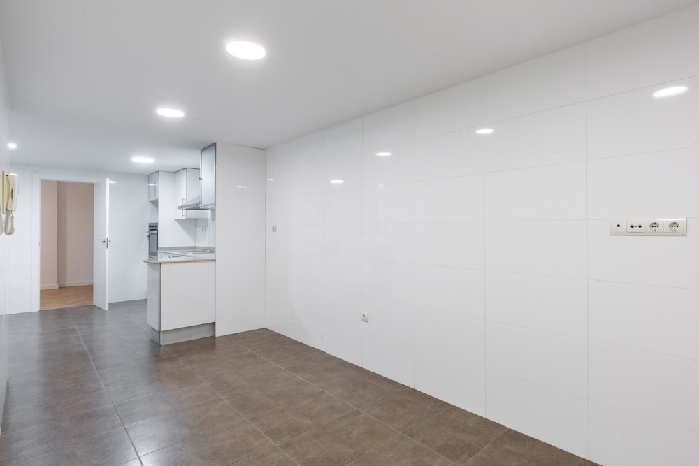 Property 2475 - Image 12